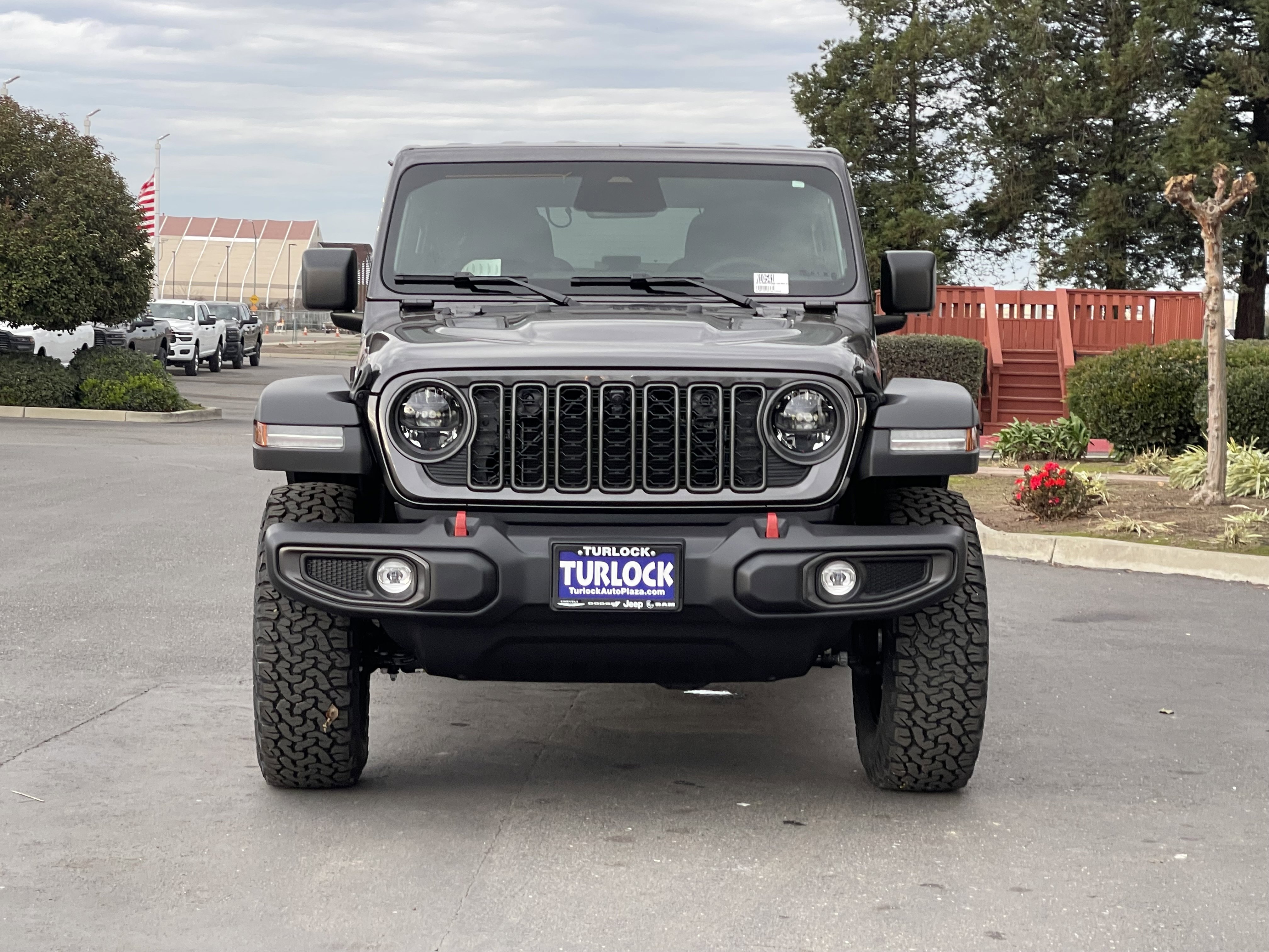 View vehicle photo 5