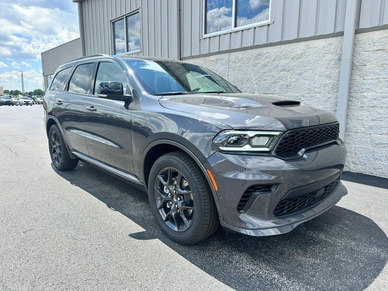 New 2026 Vapor Gray Exterior Paint Dodge GT Plus HEMI V8 AWD image 2
