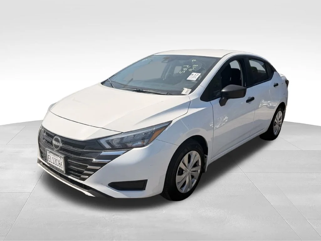 Used 2025 White Nissan 1.6 S image 2