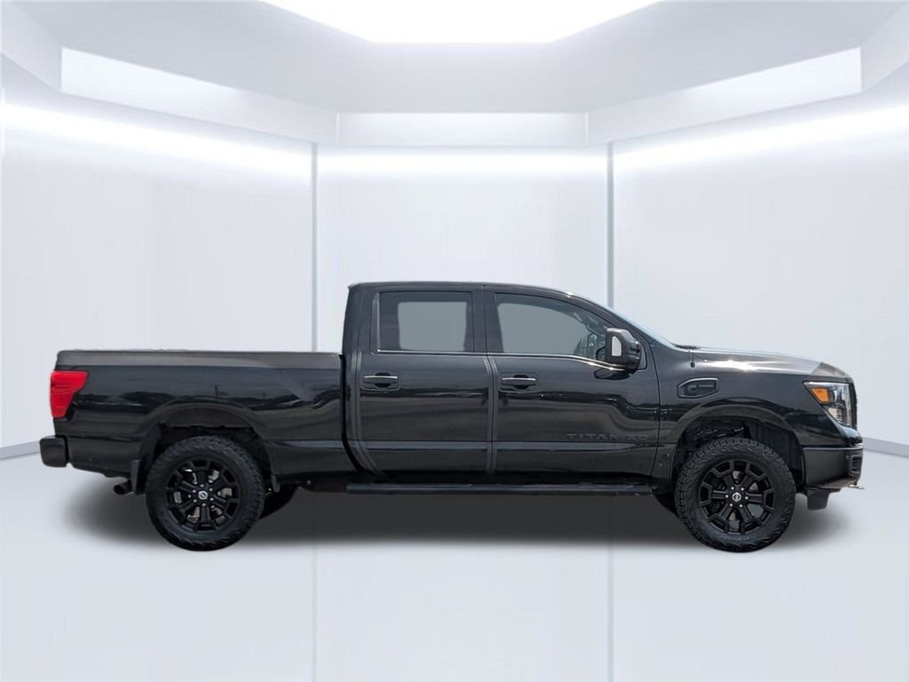 Used 2019 Black Nissan SL image 7