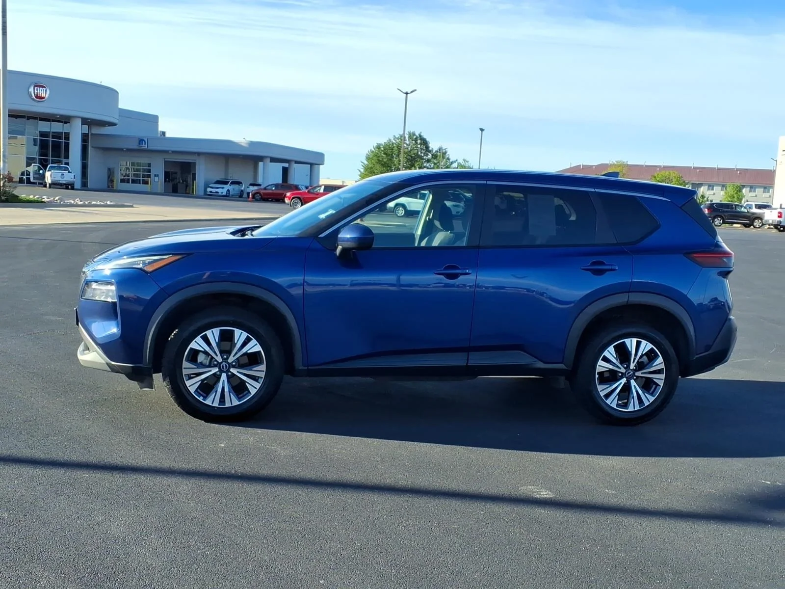 Used 2023 Caspian Blue Metallic Nissan SV image 15