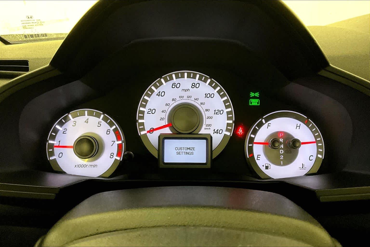 Used 2014 White Diamond Pearl Honda Touring image 25