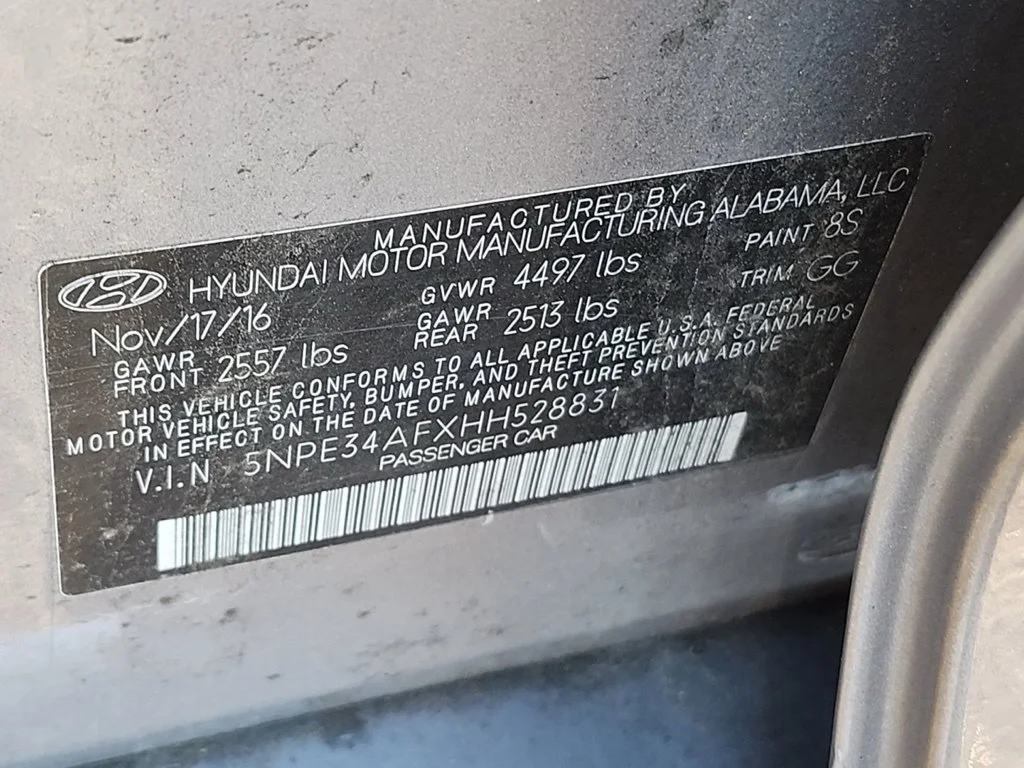 Used 2017 Gray Hyundai Limited image 25