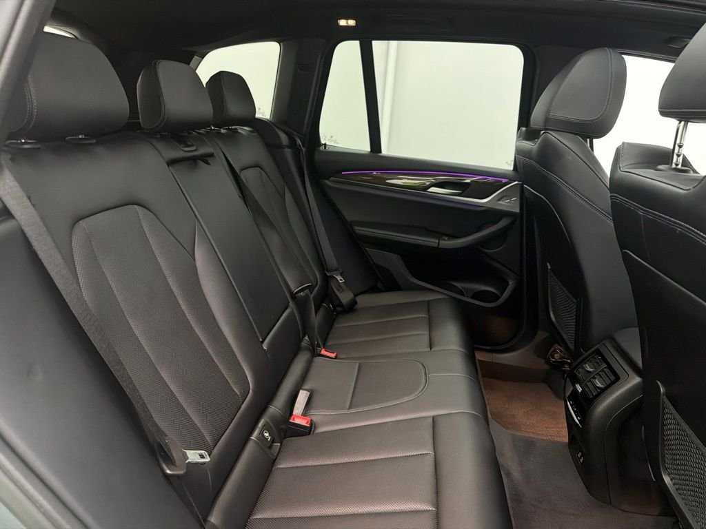 Used 2023 Gray BMW xDrive30i image 29