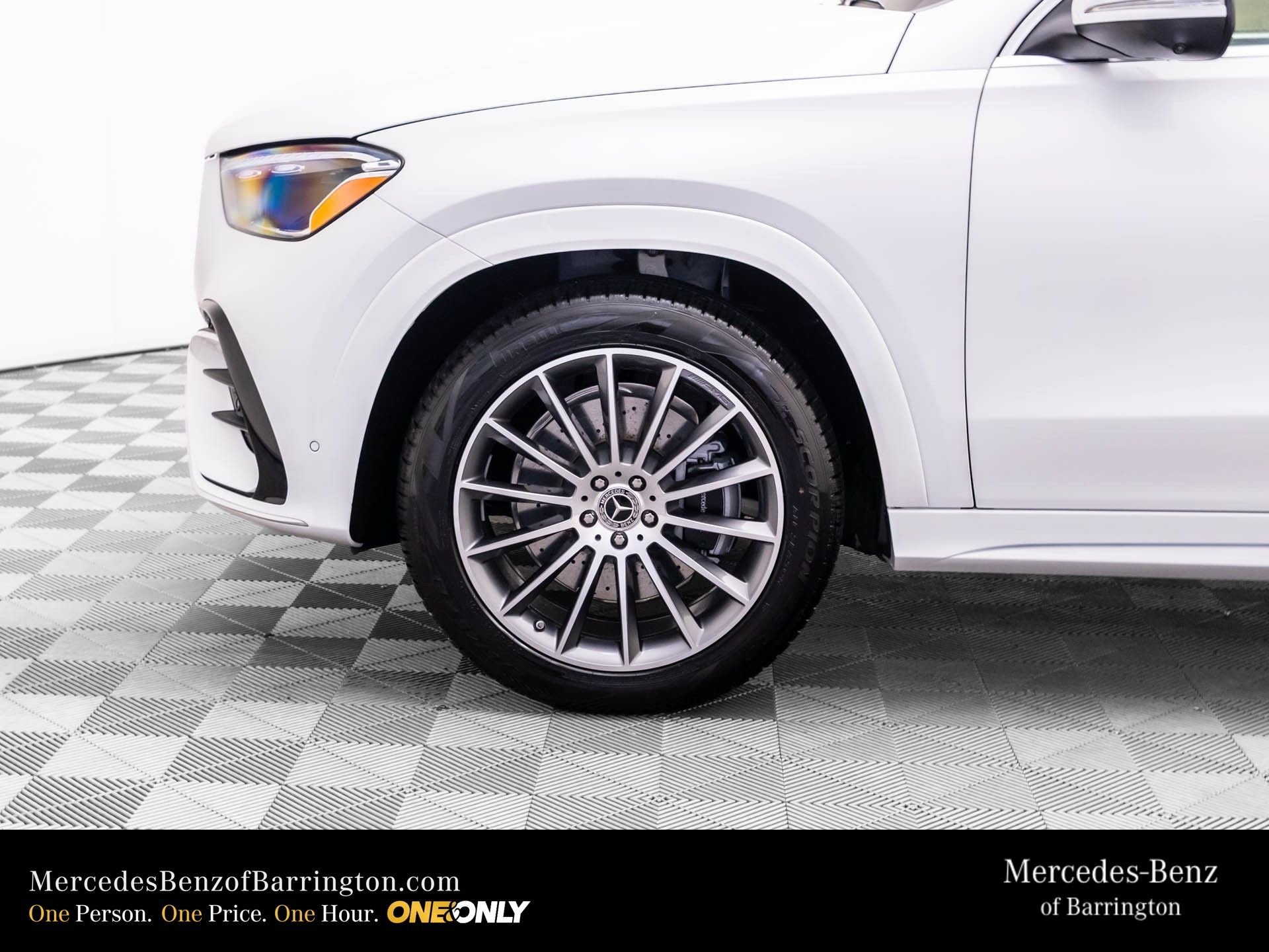 New 2026 MANUFAKTUR Moonlight White Metallic Mercedes-Benz GLE 350 image 38
