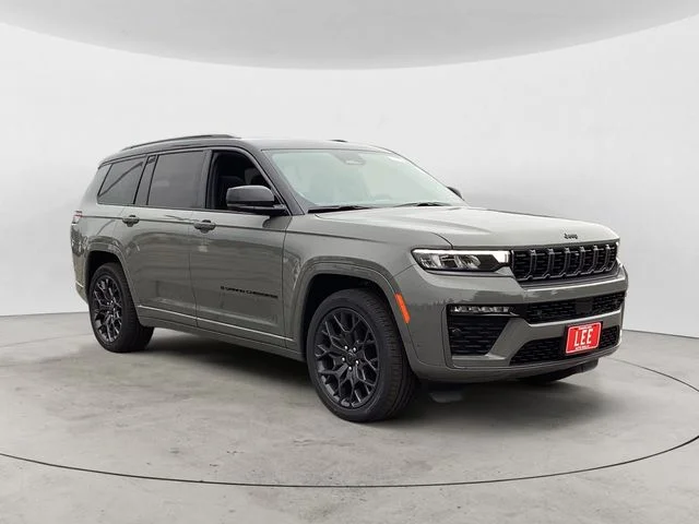 New 2027 Gray Jeep Summit image 8