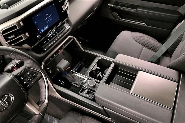 2026 Toyota Sequoia SR5 - Photo 17