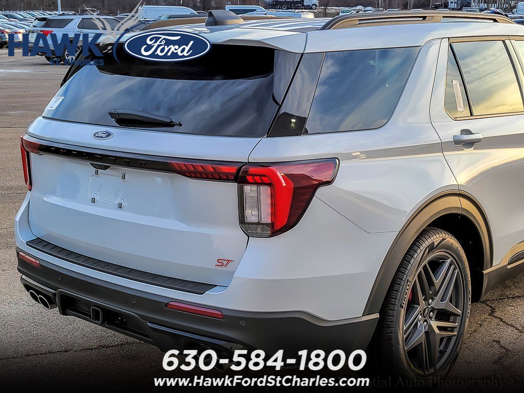 New 2026 Space White Metallic Ford ST image 6