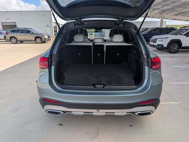 Used 2025 Green Mercedes-Benz GLC 350e image 28