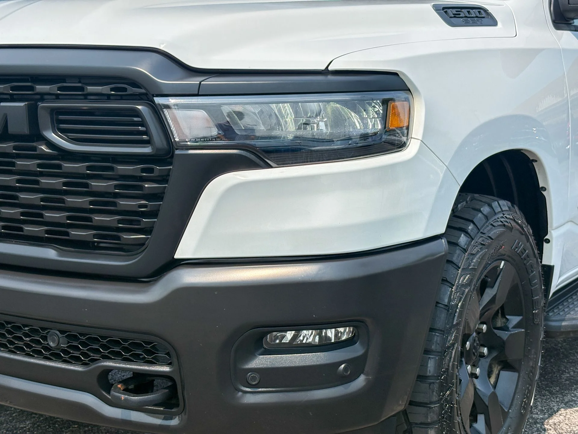 Used 2025 White Ram Warlock image 6