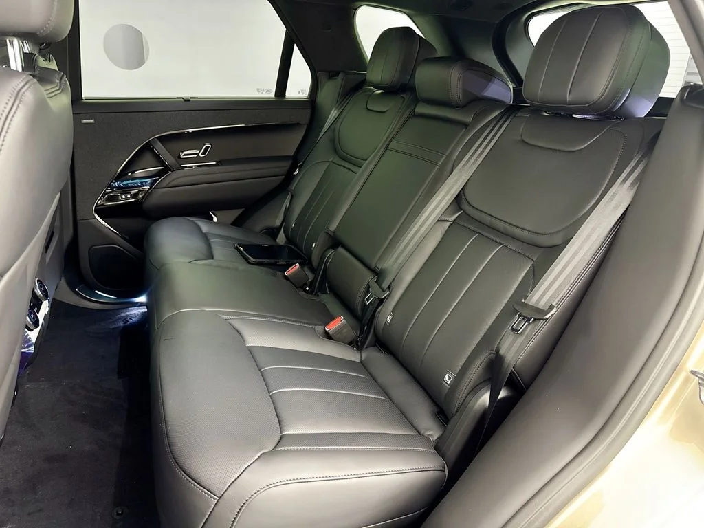 New 2026 Sunset Gold Land Rover Autobiography image 25