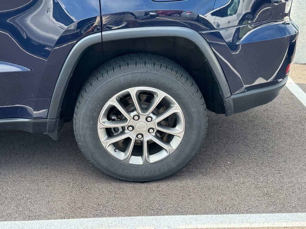 Used 2015 Blue Jeep Limited image 10