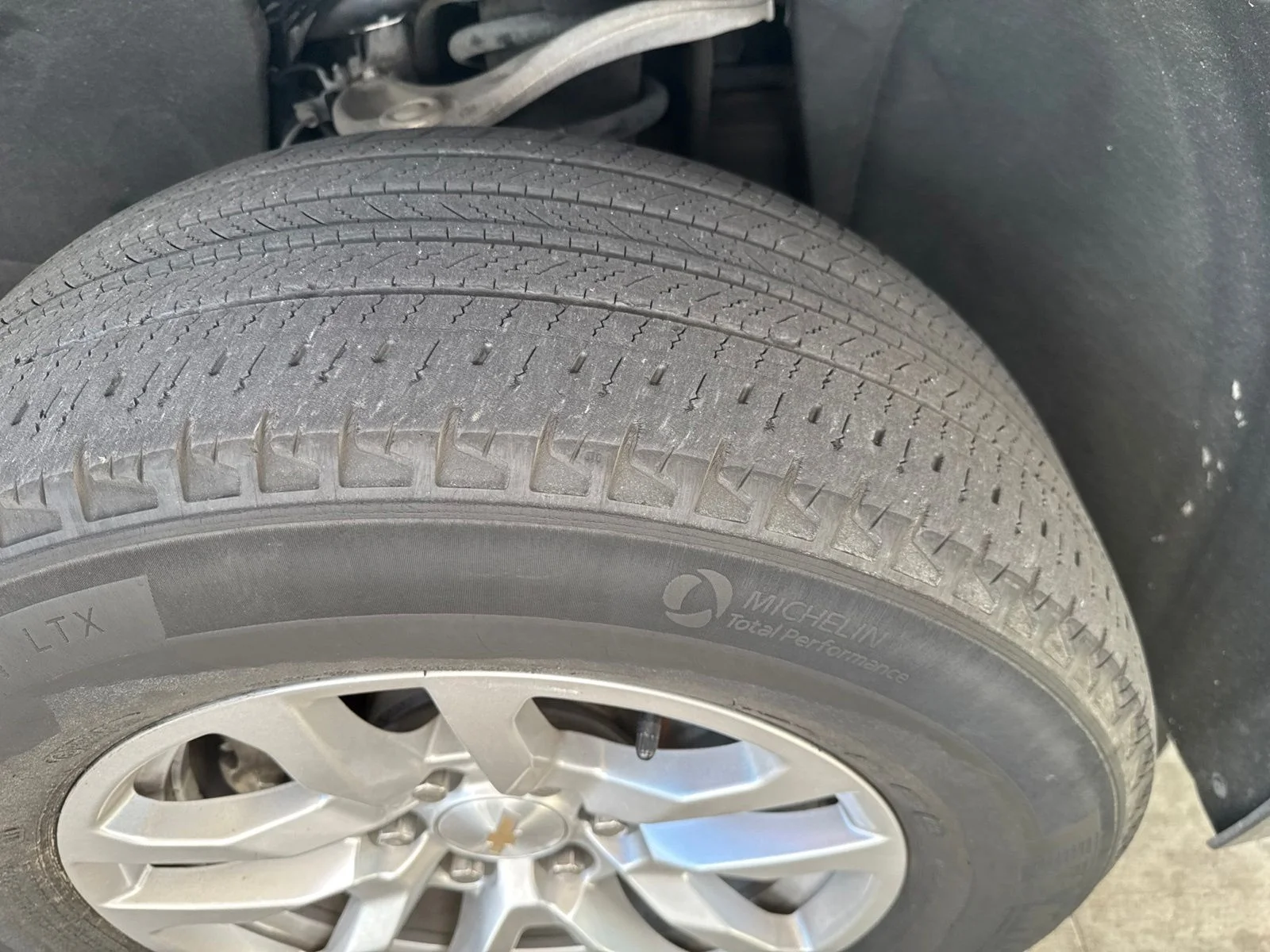 Used 2023 Green Chevrolet LT image 30
