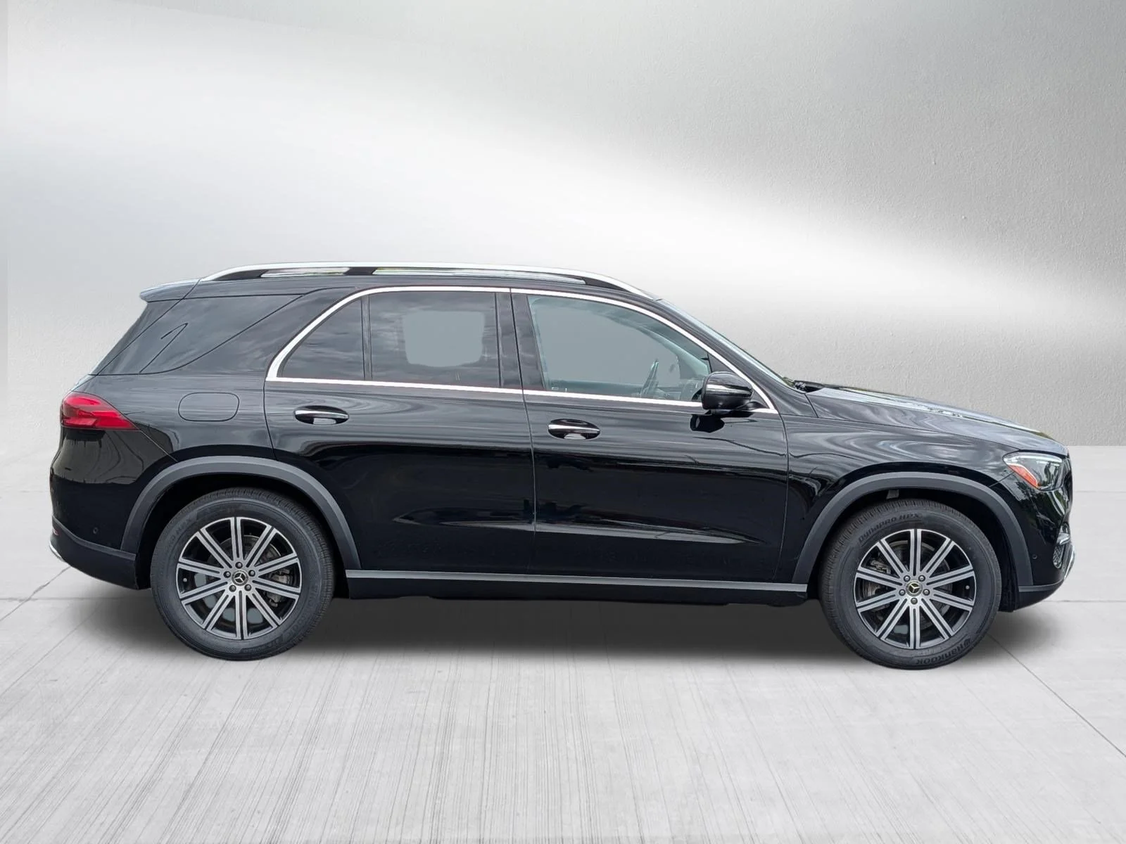 Used 2024 Black Mercedes-Benz GLE 450 image 8