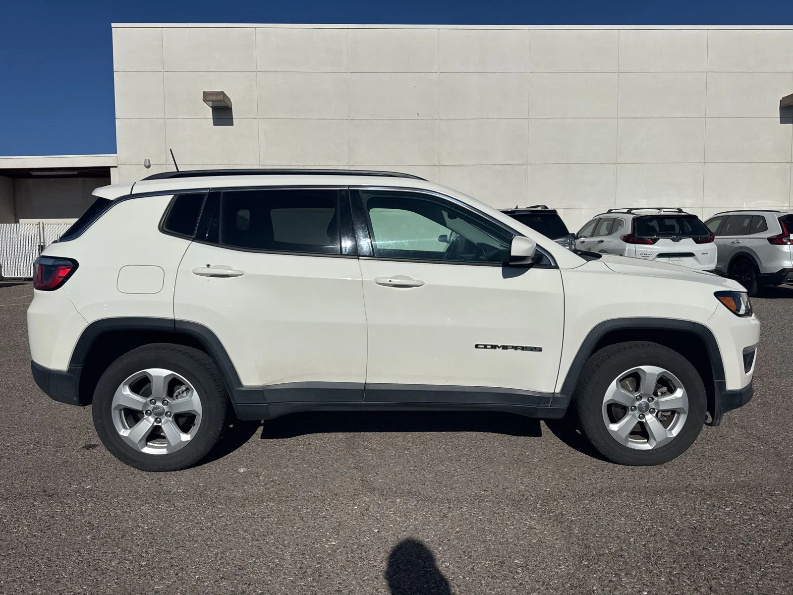 Used 2018 Jeep Compass Latitude with VIN 3C4NJDBB3JT333094 for sale in Kingman, AZ