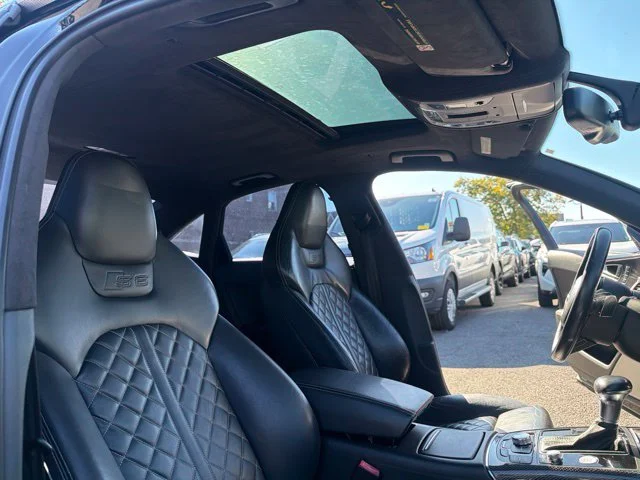 Used 2014 Black Audi 4.0T Prestige image 34
