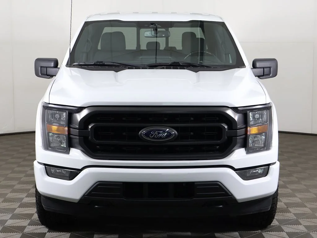 Used 2023 Oxford White Ford XLT image 11