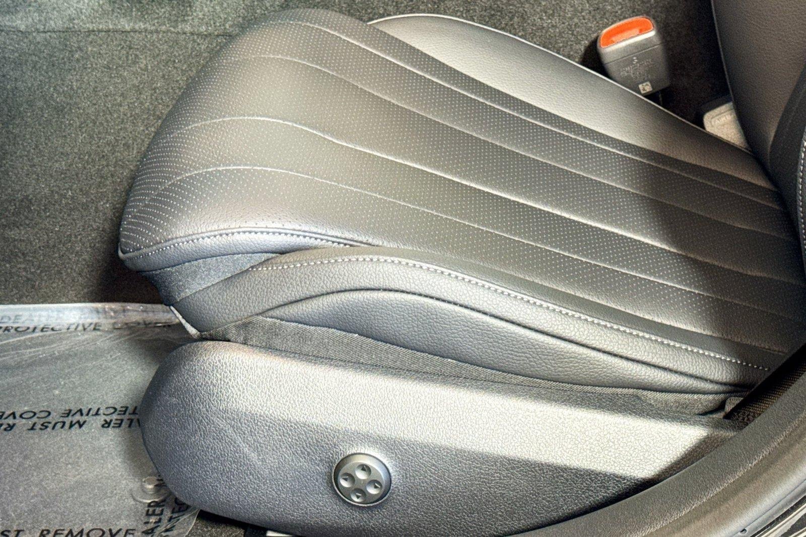New 2026 Graphite Grey Metallic Mercedes-Benz E 350 image 16