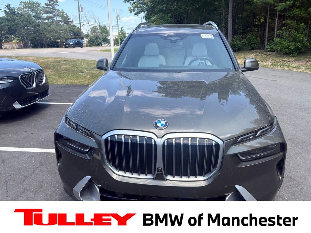 Used 2026 Green BMW xDrive40i image 1