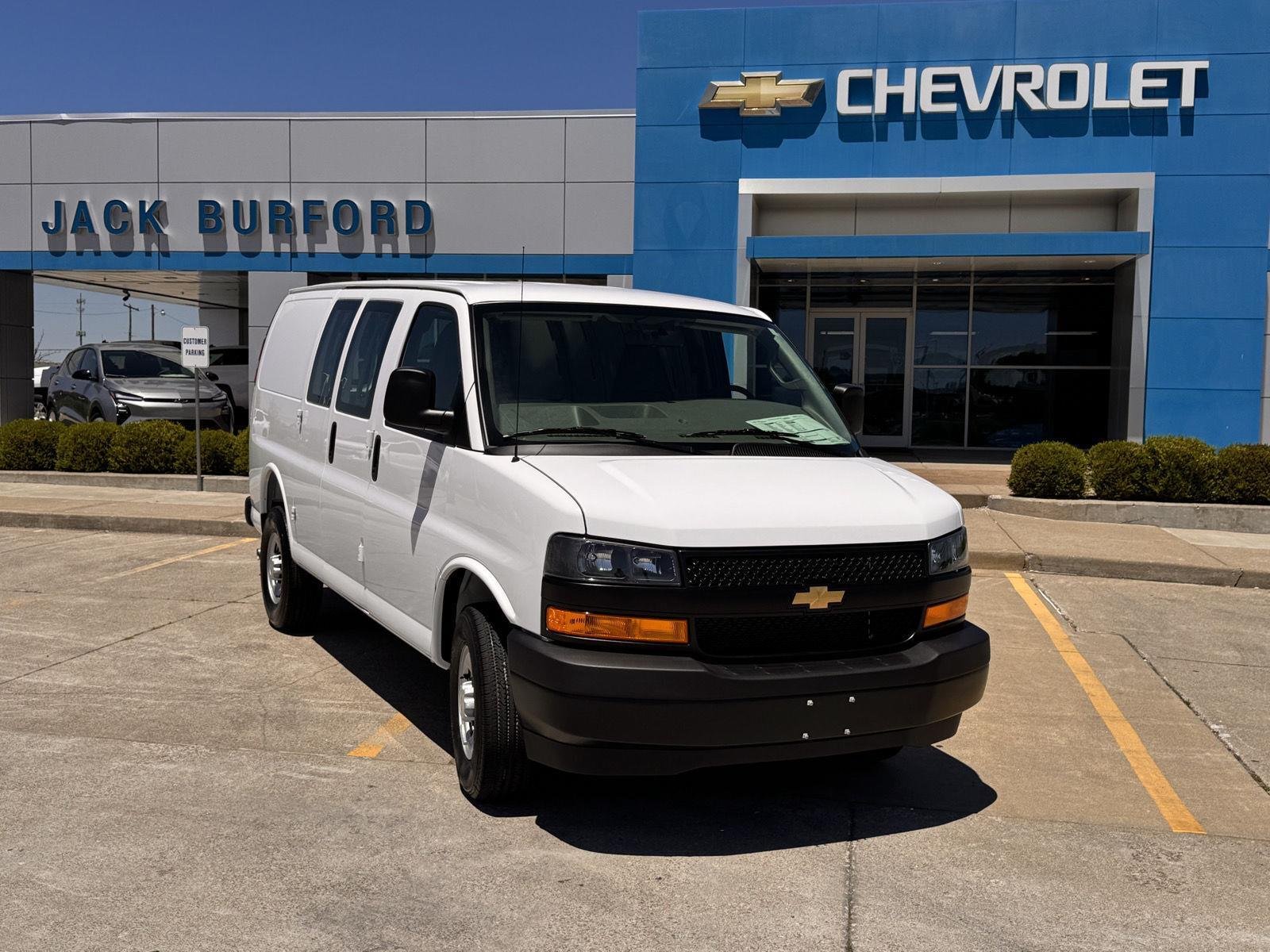 New 2026 Summit White Chevrolet WT image 1