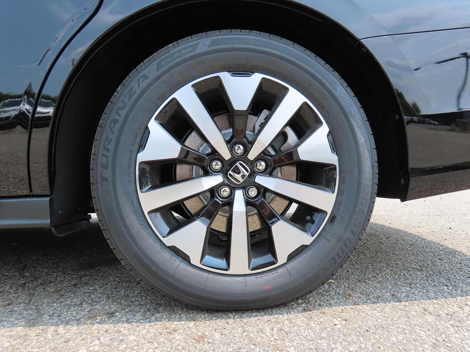 2026 Honda Odyssey EX-L - Photo 8