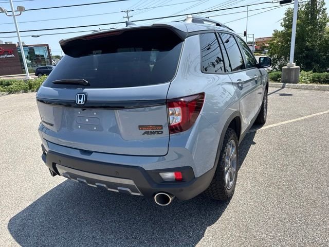 Certified Used 2024 Sonic Gray Pearl Honda TrailSport image 18