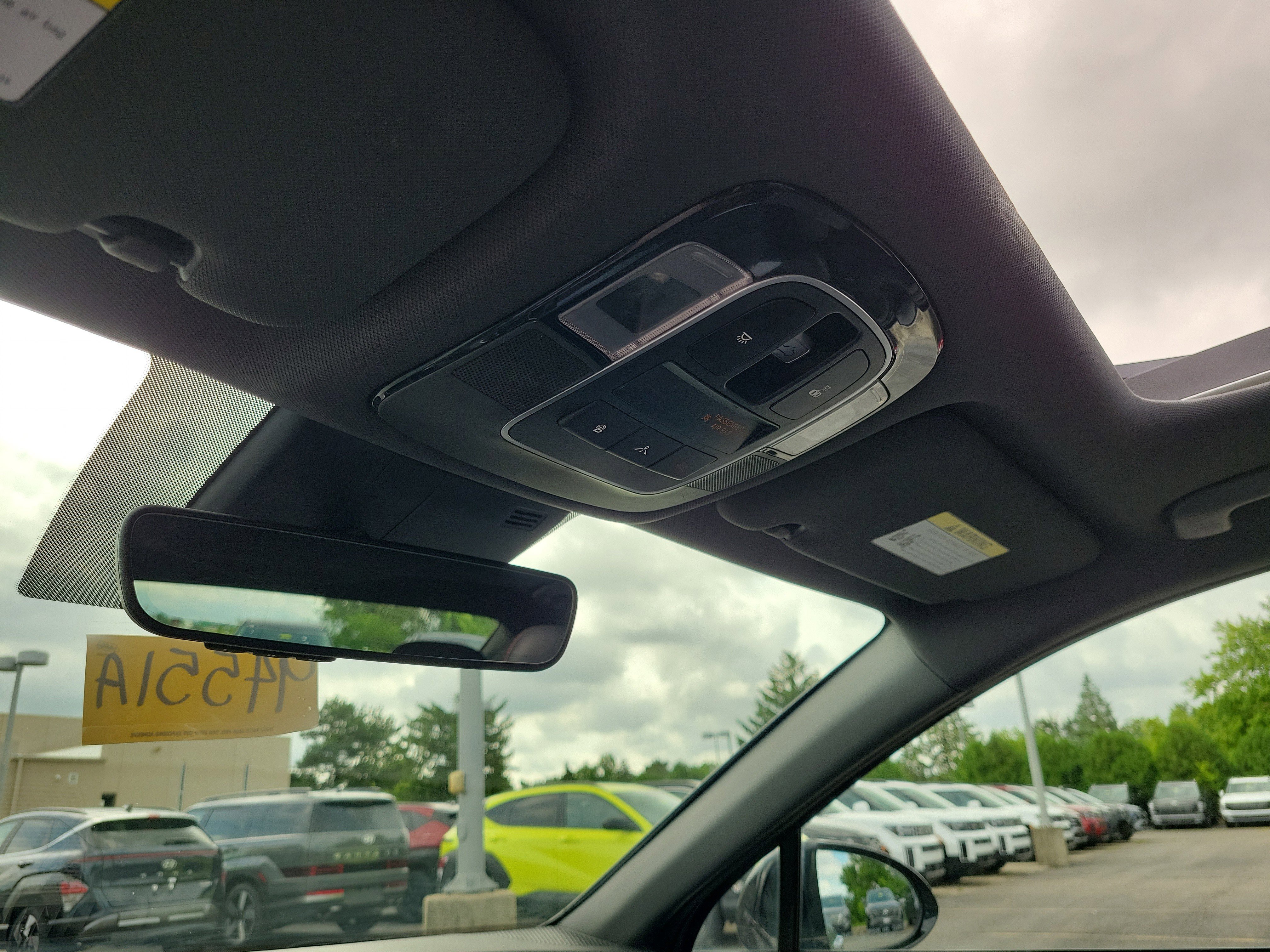 Used 2021 Hampton Gray Hyundai SEL Plus image 30