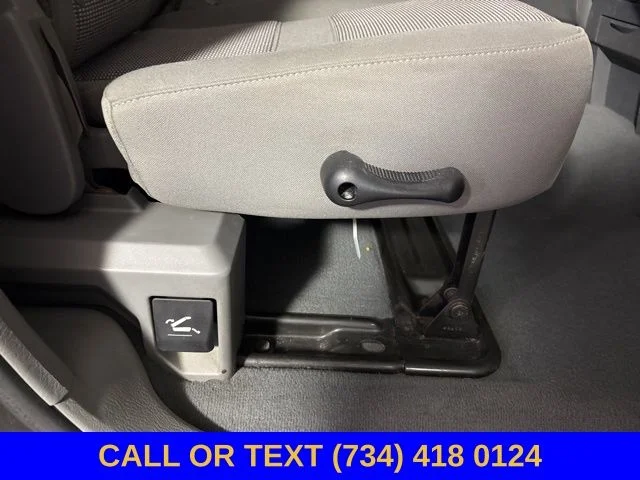 Used 2006 Brilliant Black Crystal Pearl Dodge SLT image 22