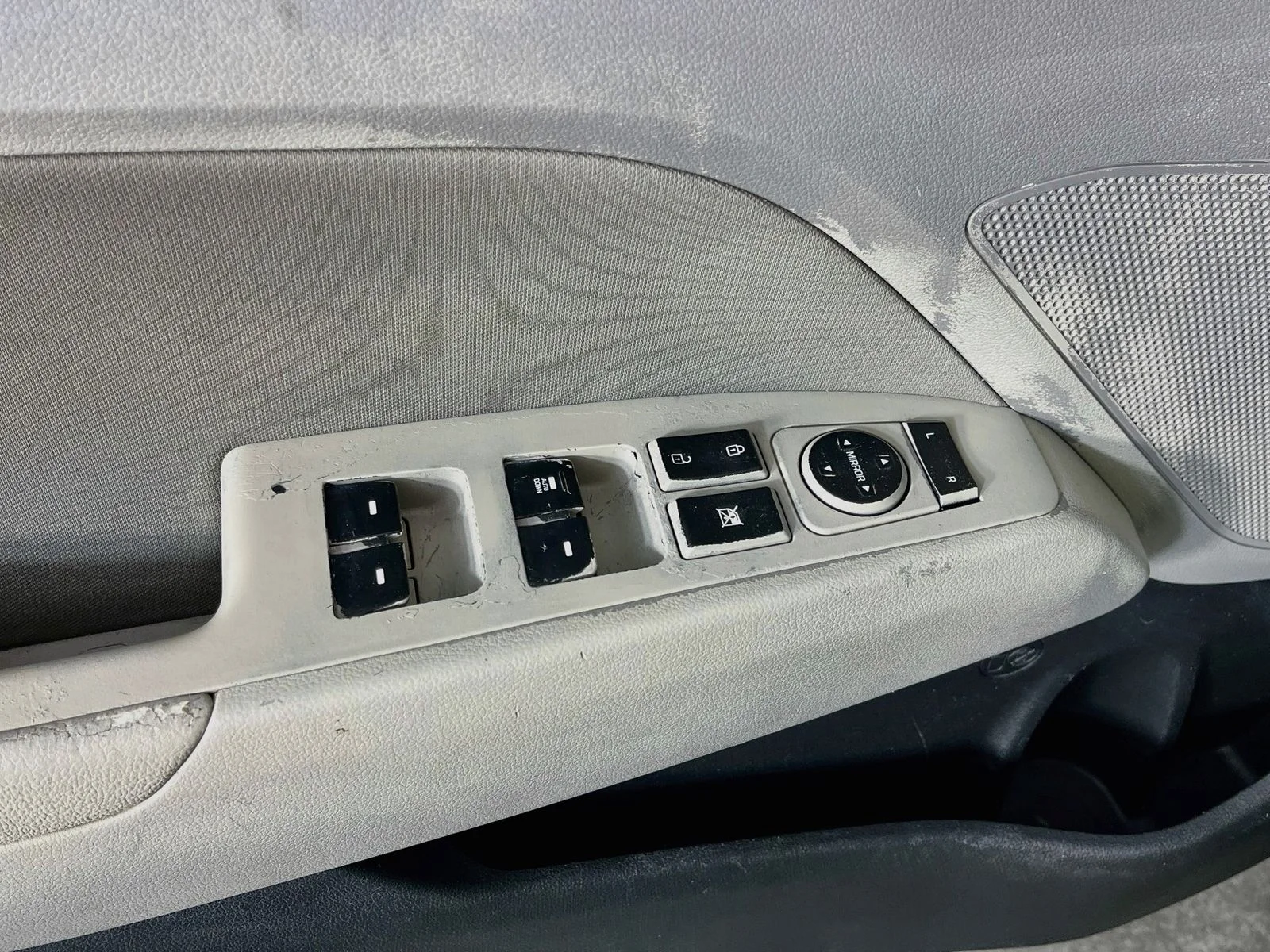 Used 2020 Black Hyundai SEL image 23