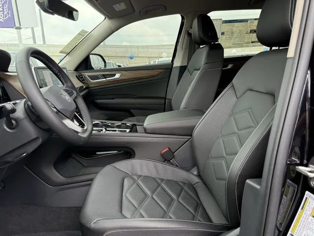 New 2026 Black Volkswagen 2.0T SE w/Technology image 17
