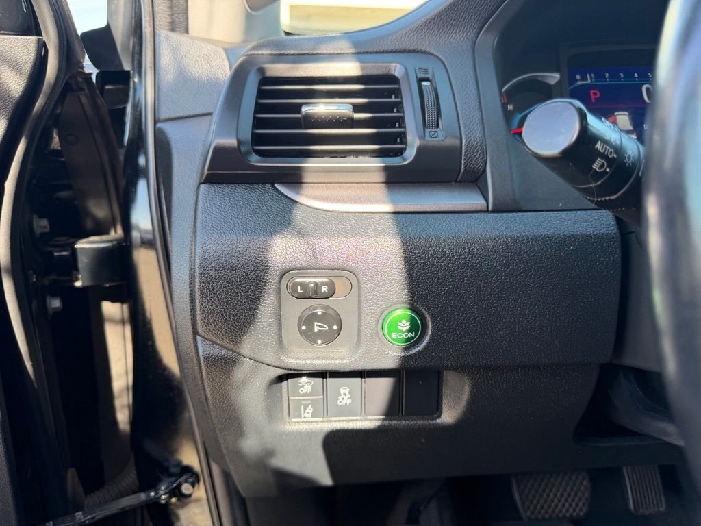 Used 2020 Black Honda EX-L image 28