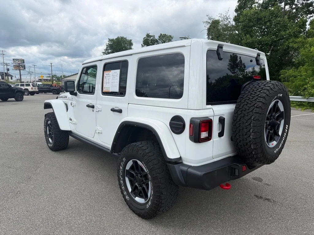 Certified Used 2022 White Jeep Unlimited Rubicon image 5