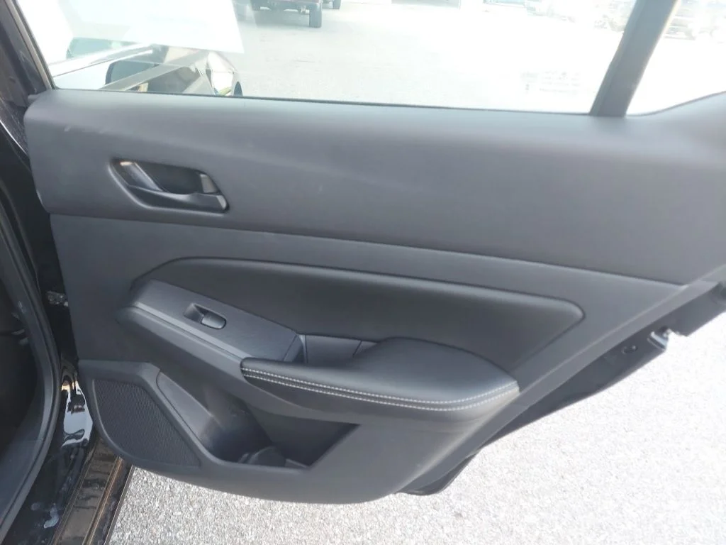 2025 Nissan Altima SV - Photo 34