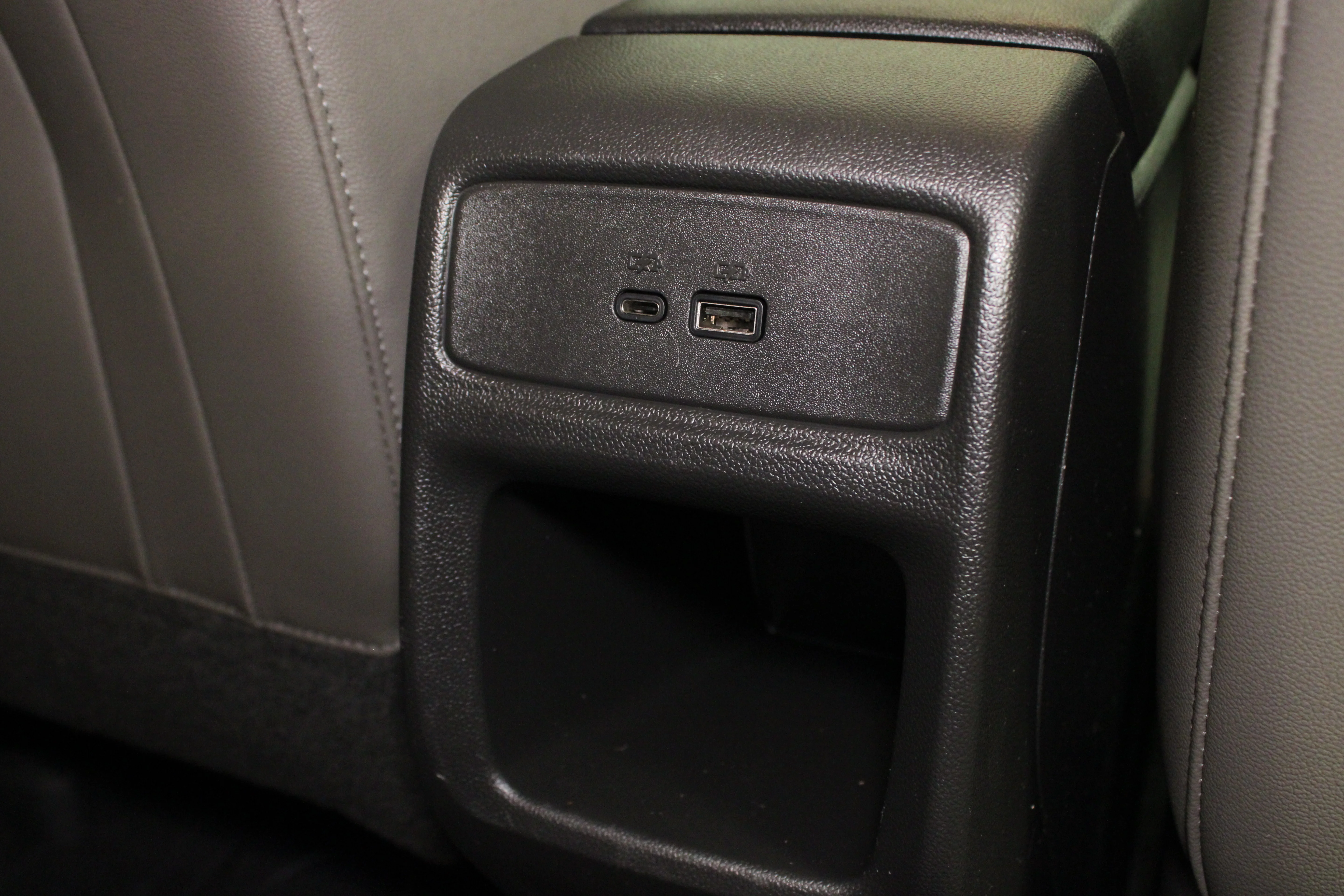 Used 2025 Summit White Chevrolet ACTIV image 15