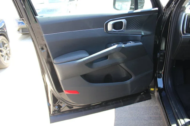 Used 2026 Black Kia EX image 20