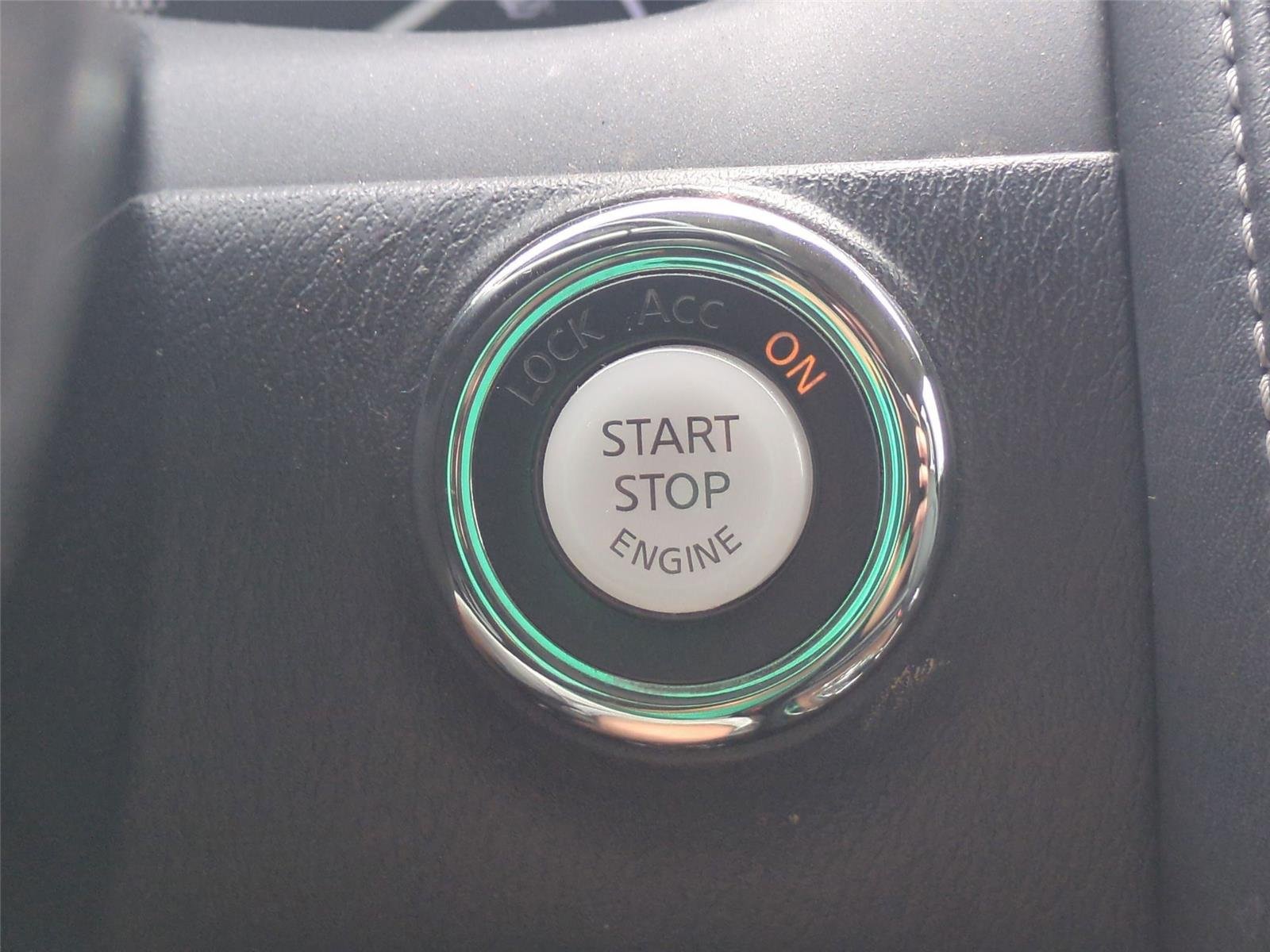 Used 2019 Gun Metallic Nissan Platinum image 31