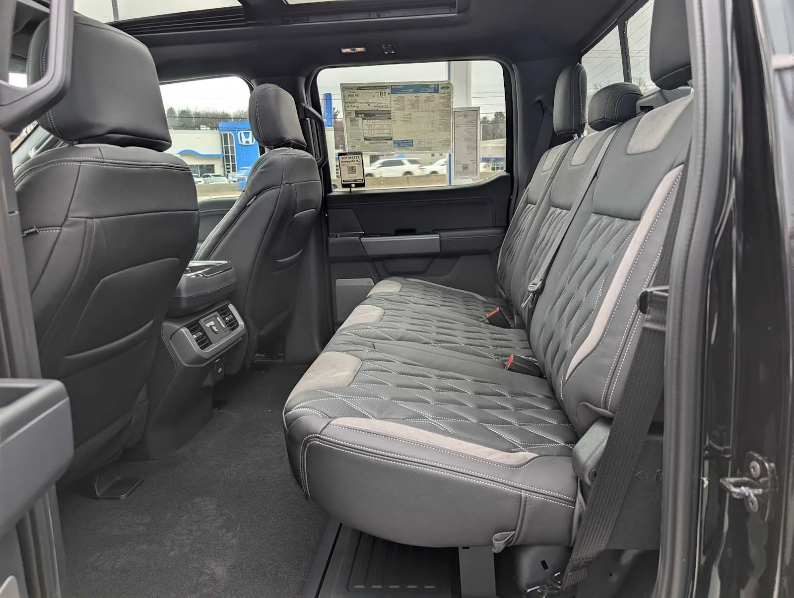 New 2026 Agate Black Metallic Ford XLT image 19