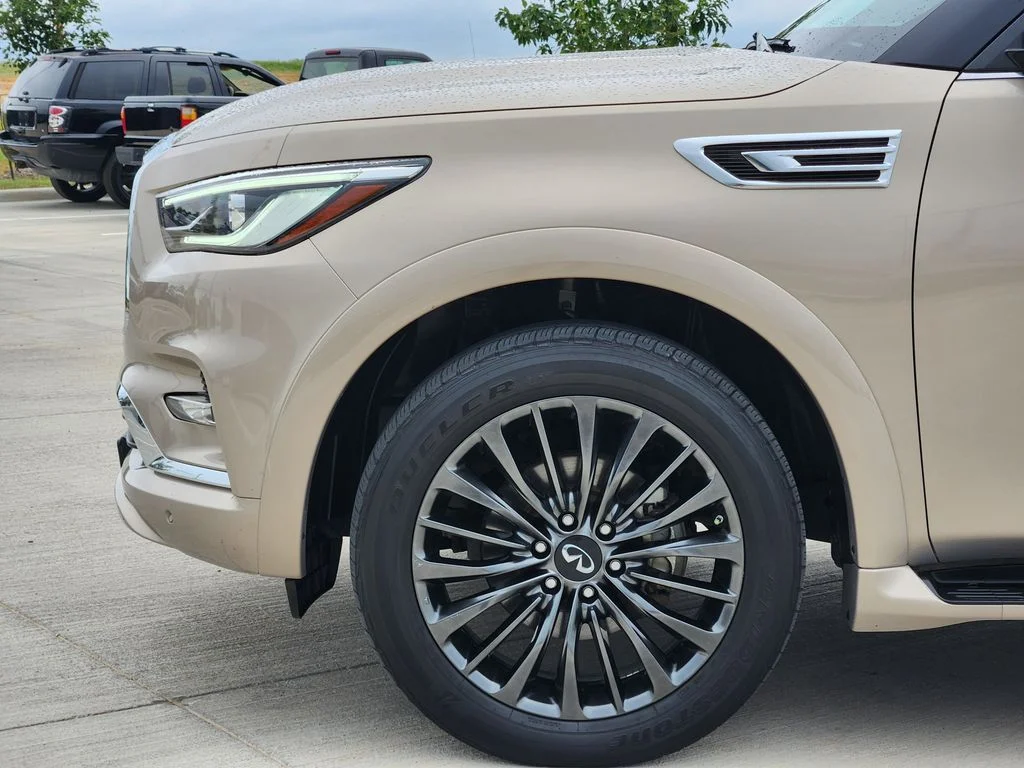 Used 2022 Beige INFINITI Sensory image 8