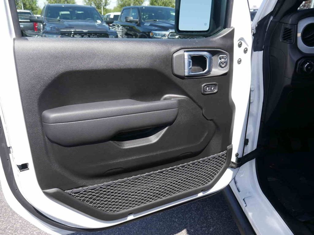New 2026 Bright White Clearcoat Jeep Willys image 16
