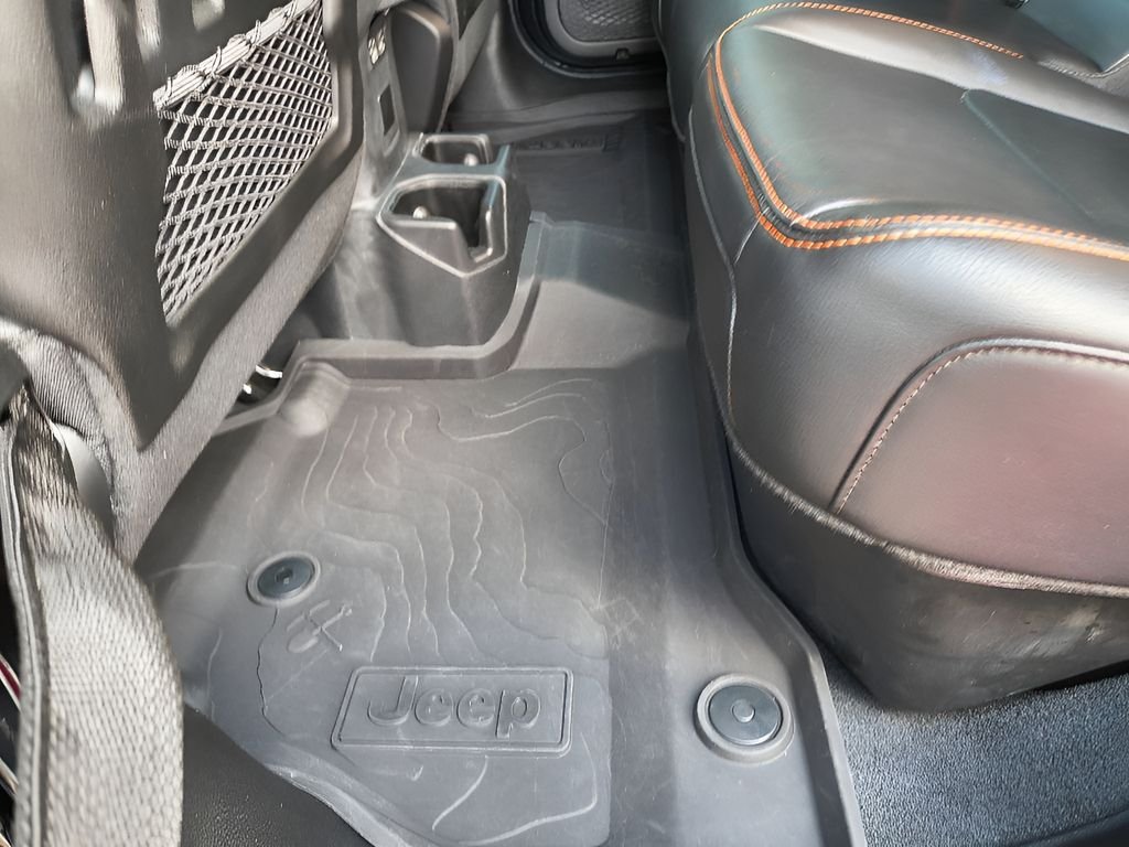 Used 2022 Black Clearcoat Jeep Mojave 37in Tire Pkg image 34