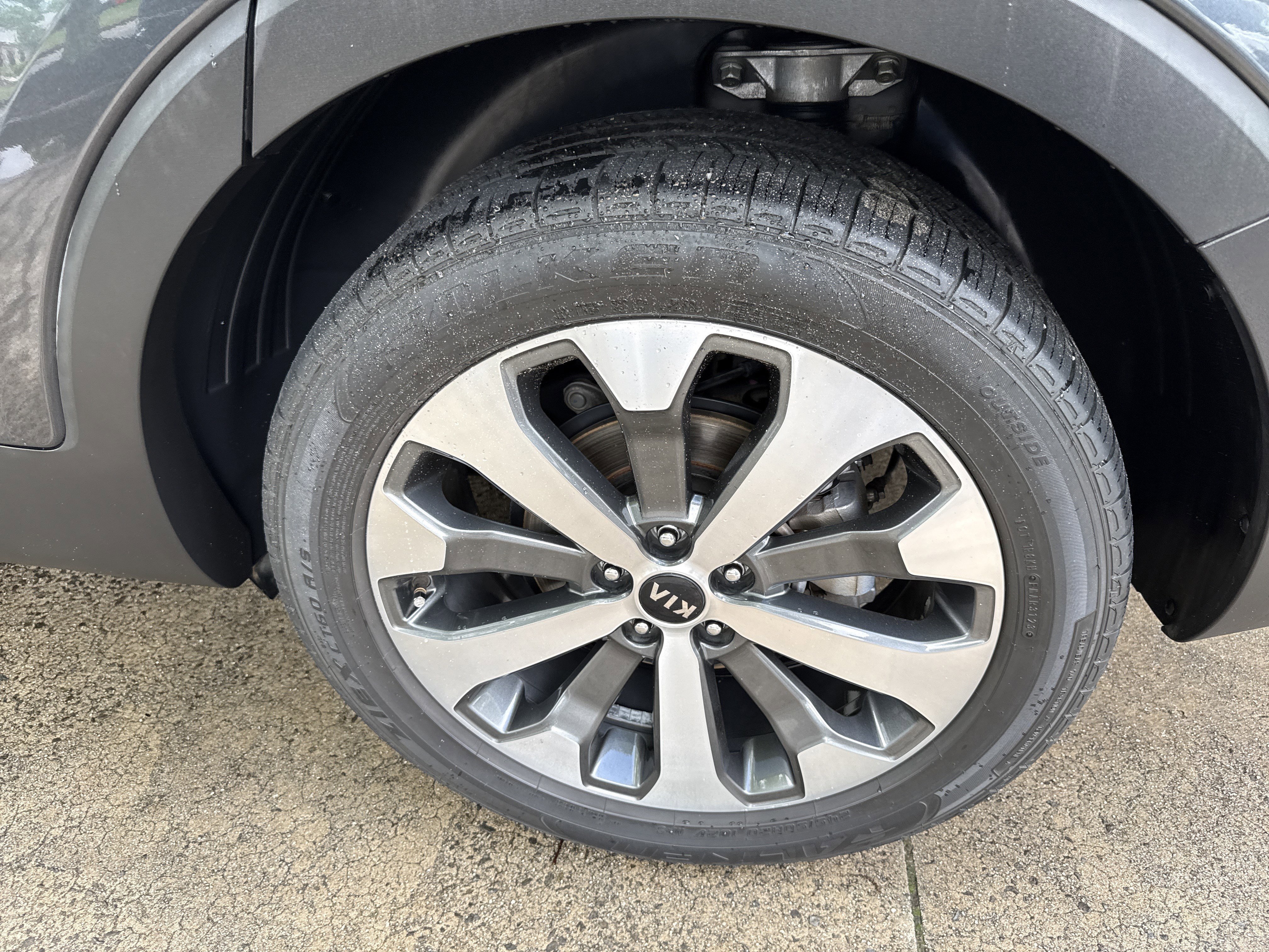 Used 2021 Gravity Grey Kia S image 19
