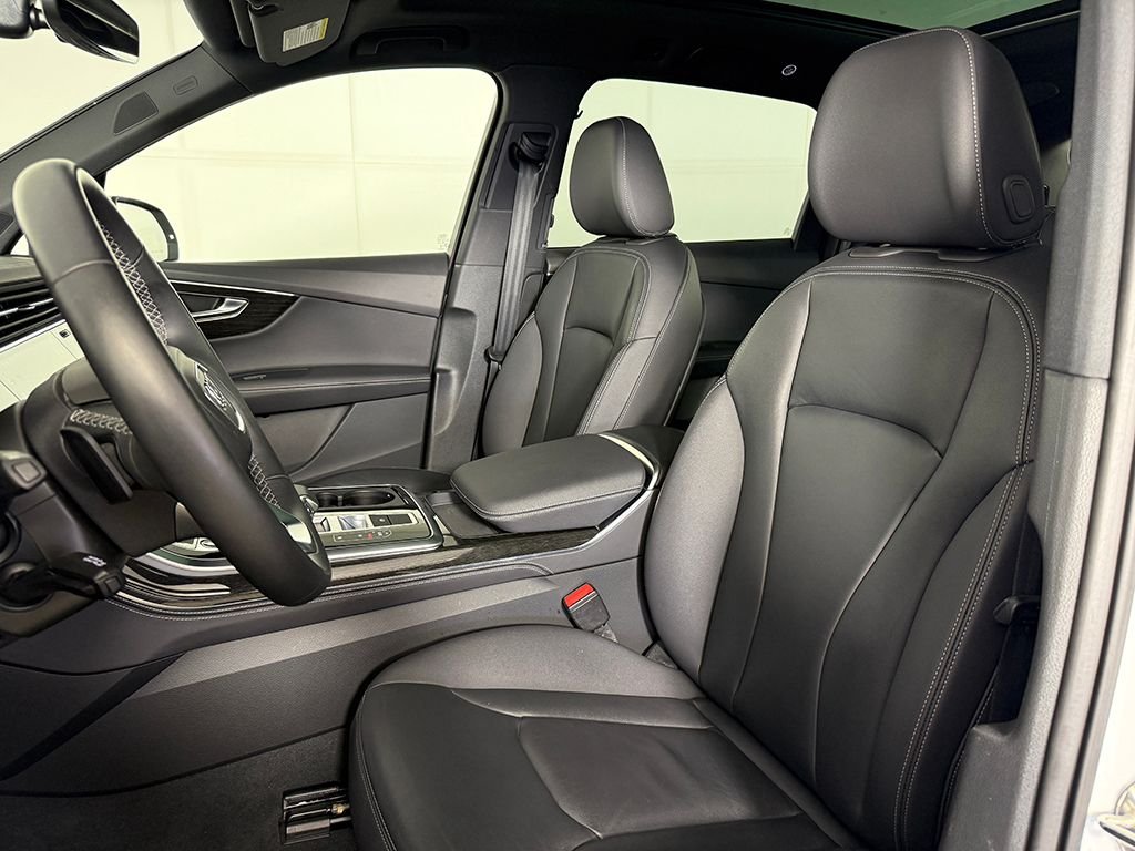 2025 Audi Q7 Premium Plus - Photo 32