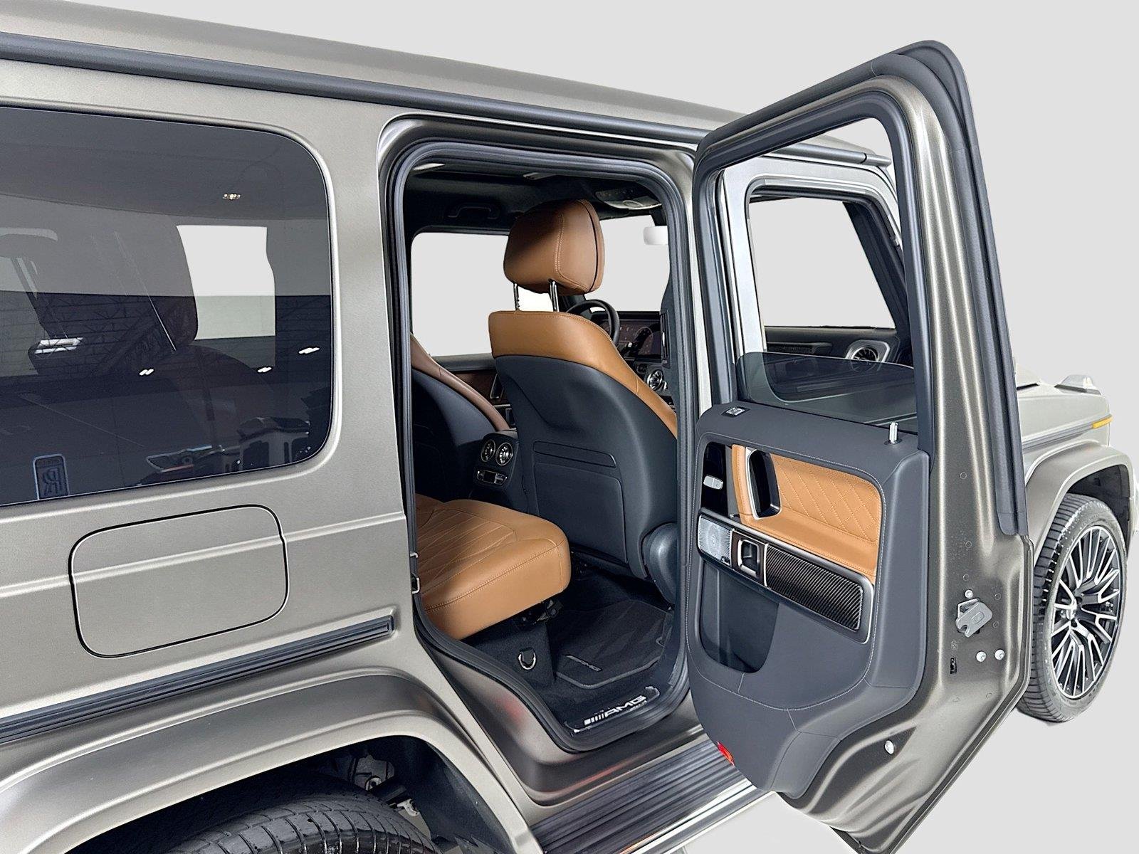 Used 2026 MANUFAKTUR Monza Grey Magno Mercedes-Benz AMG® G 63 | Manu Int Package Plus | Carbon Trim image 29