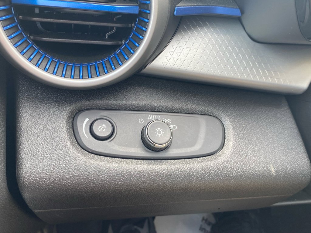 2025 Chevrolet Trax LS - Photo 22