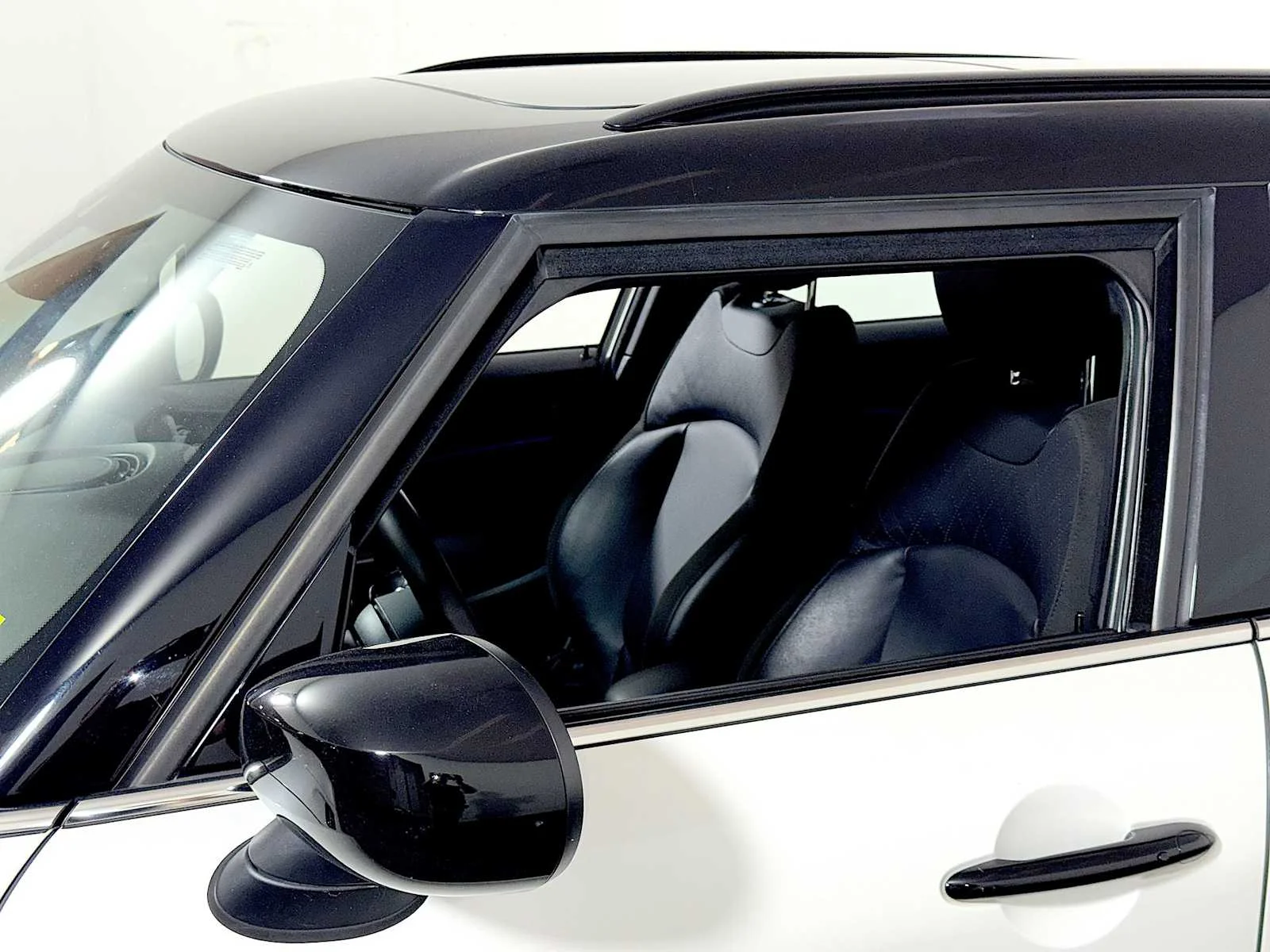 Used 2023 Nanuq White Metallic MINI Cooper S image 28