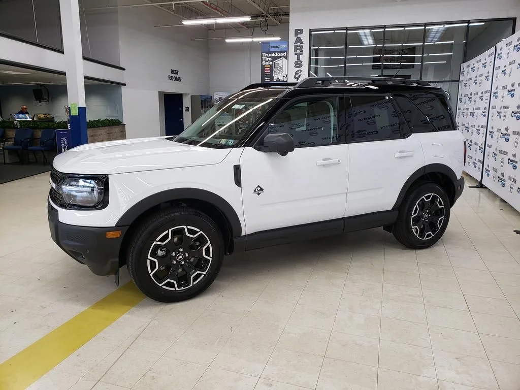New 2026 Oxford White Ford Outer Banks® image 4