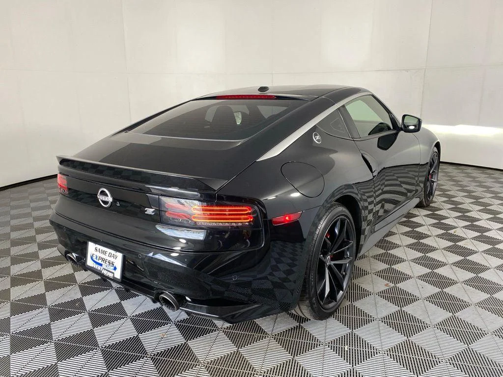 Used 2024 Black Diamond Pearl Nissan Performance image 8