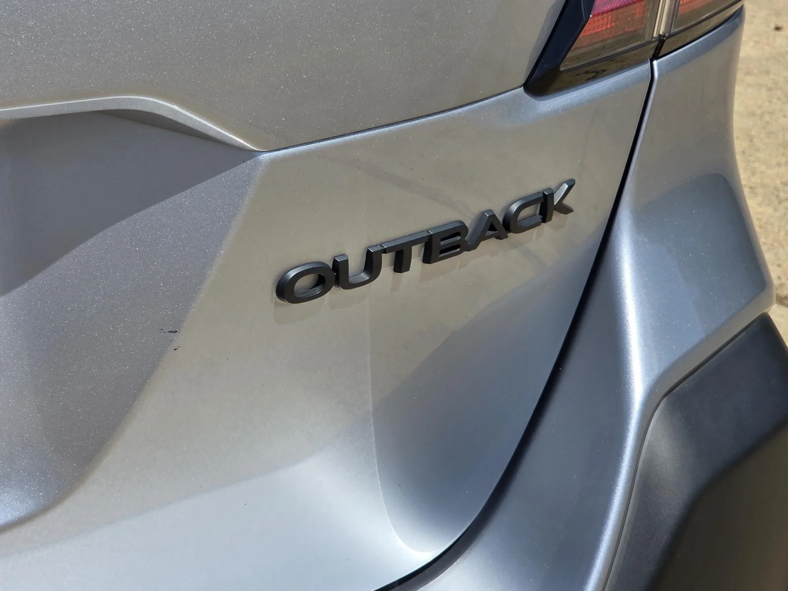 Used 2023 Ice Silver Metallic Subaru Onyx Edition image 9