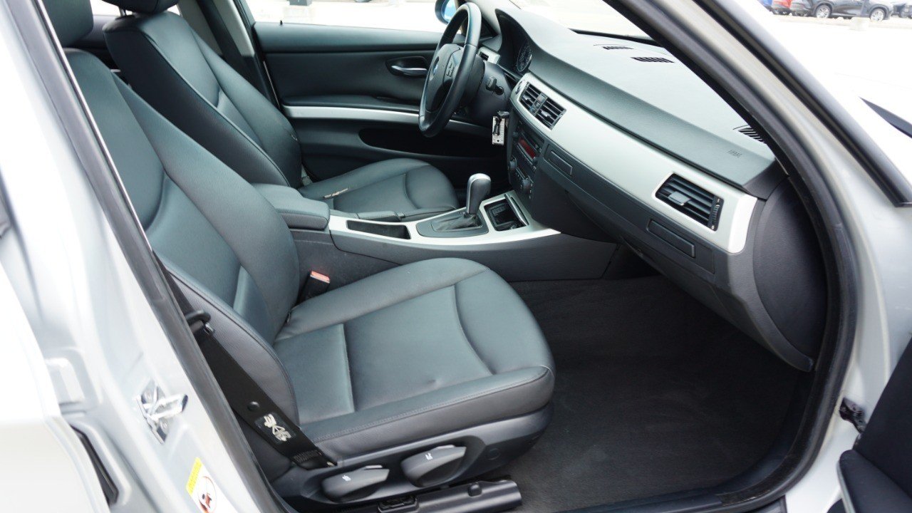 Used 2006 Silver BMW 325i image 14