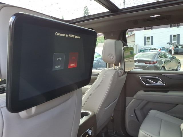 Used 2023 White GMC SLT image 14
